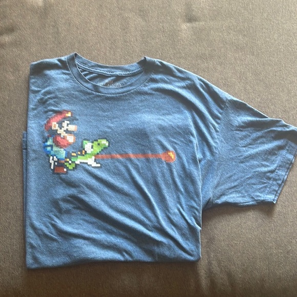 Unisex Nintendo Super Mario Riding Yoshi Mario World Tee Shirt XXL - Picture 1 of 3